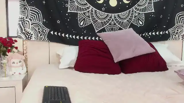 Alyssa-bonett – [Flirt4free] Romantic Hidden Shaved – 2025-10-20 19:50:44