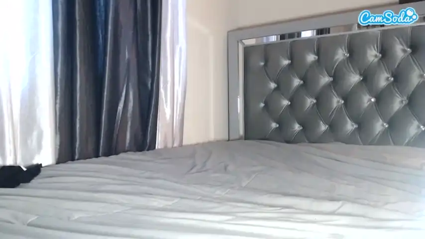 Mulattomamii – [Camsoda] Caught On Webcam Flashing Ass Sensual – 2026-05-14 12:02:08