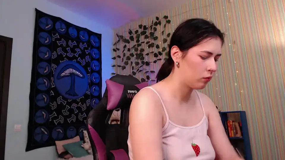 Saint_sofie – [Manyvids Live] Amazing Fucks Herself Sweet Model – 2025-10-04 19:14:45