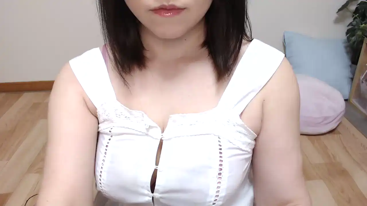Xysanaxy – [Sakuralive] Shaved Gorgeous Hot Show – 2026-05-26 23:58:38