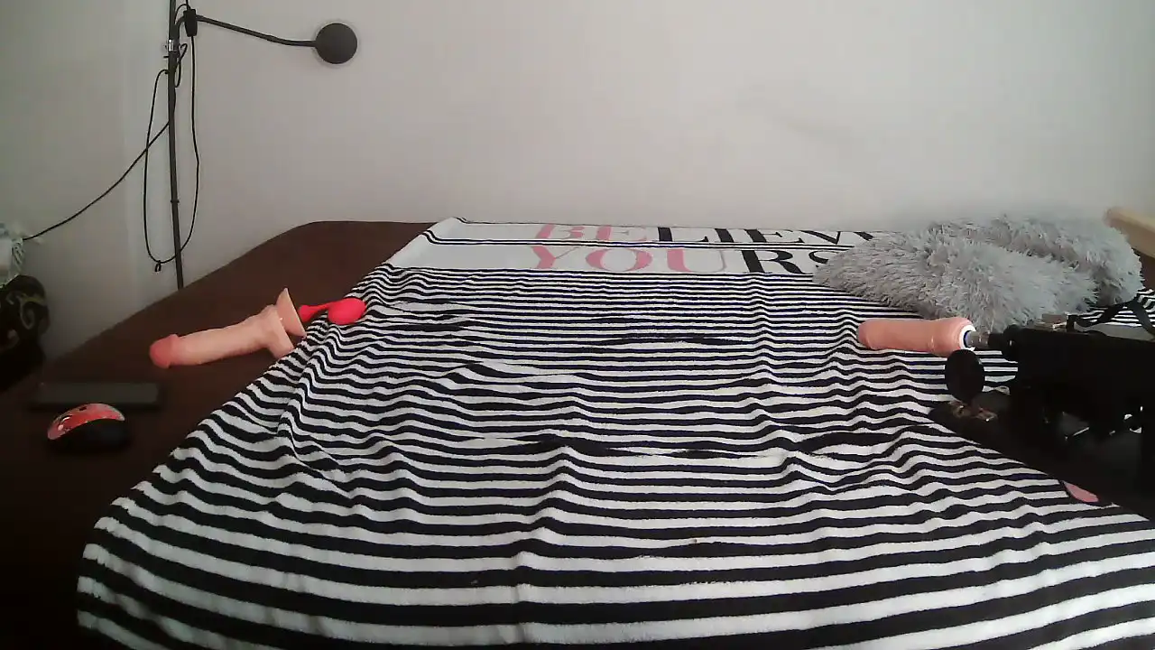 Seexi30_ – [Showup] Webcam Recording New Record Clip Striptease – 2026-04-11 20:56:17