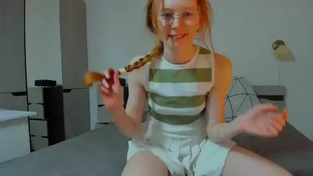 Luna-goldenburg – [Flirt4free] Russian Girl Camwhores Sexy Sister – 2025-09-21 22:27:22