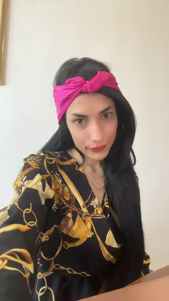 Misspaqui – [Cam4] Hot Domi Body – 2025-12-21 10:51:28