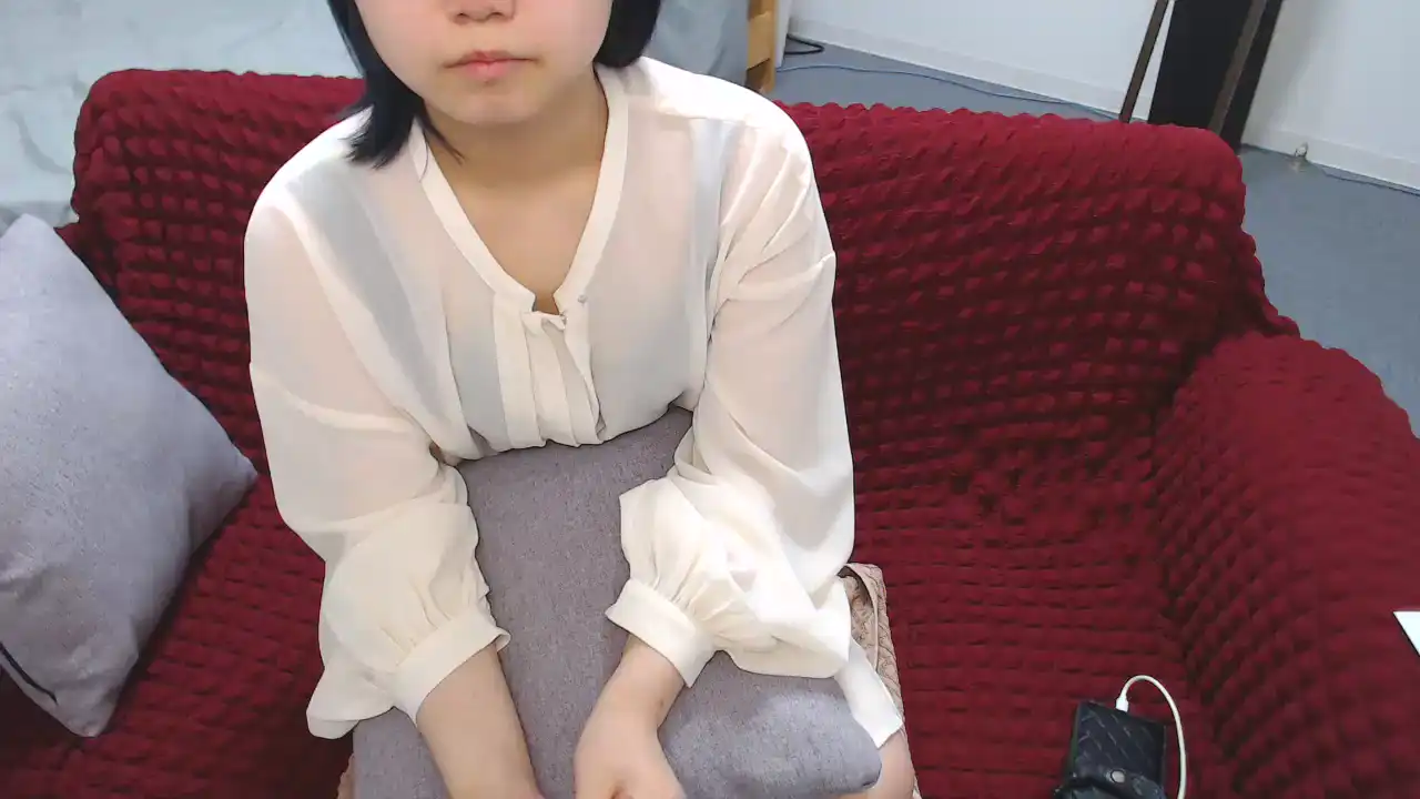 Yura0x0 – [Sakuralive] Beautiful Cam Clip Ass – 2026-06-02 18:38:05