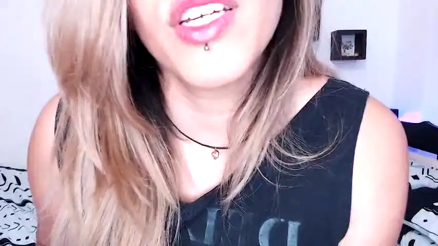 Evoletmel – [Amateur.tv] Lips Oral Amateur – 2025-11-18 06:39:13