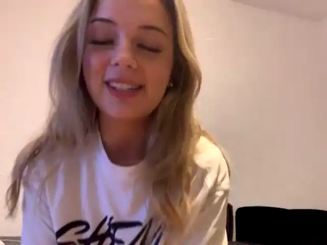 Lexygold – [Stripchat] New Video Camera Reach Orgasm – 2026-04-08 02:18:23