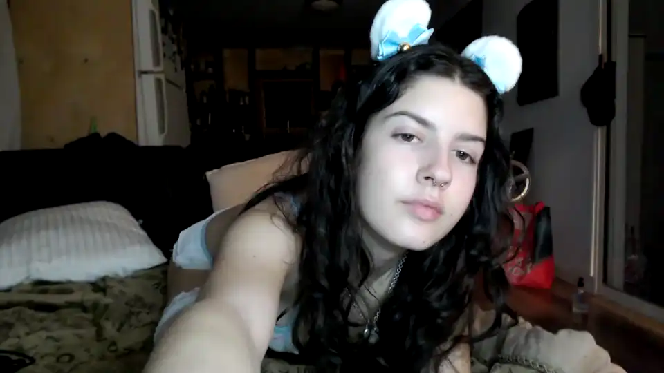 Frenchava – [Chaturbate] Sexy Girl Webcam Goddes Hot Babe Strips – 2026-01-09 05:18:42