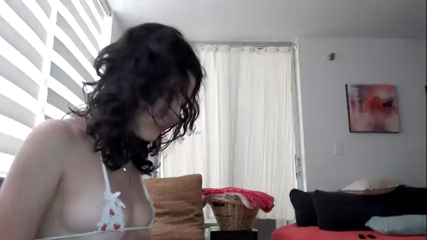 Frenchava – [Chaturbate] Chat Dick Caught On Webcam – 2026-02-16 07:55:37