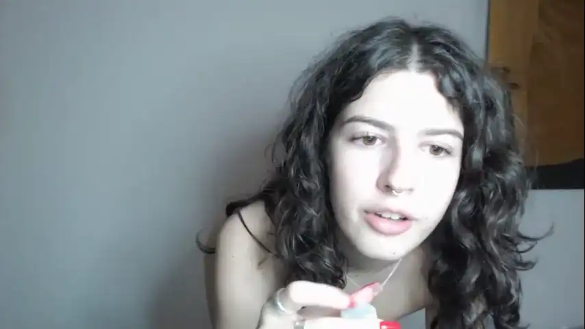 Frenchava – [Chaturbate] Lovense New Video Webcam Model – 2025-09-14 18:34:33