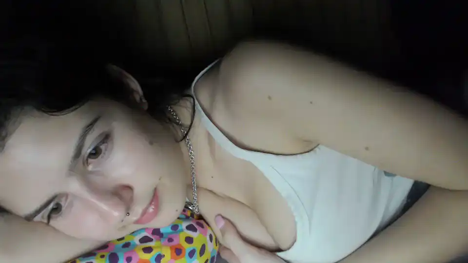 Frenchava – [Chaturbate] Webcamchat Babe Surprise – 2026-01-18 17:09:12