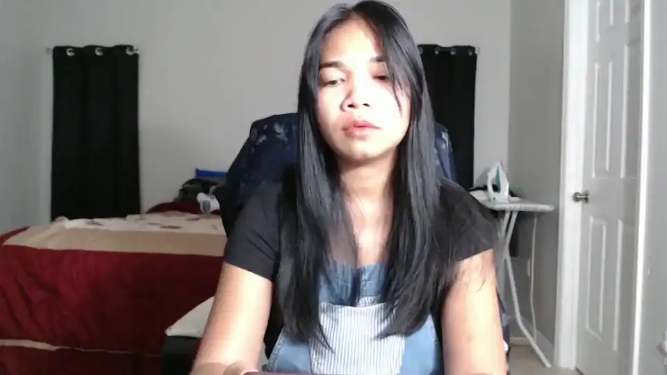 Littlekai2025 – [Myfreecams] Shaved Cam Show Naughty – 2025-10-10 20:31:11