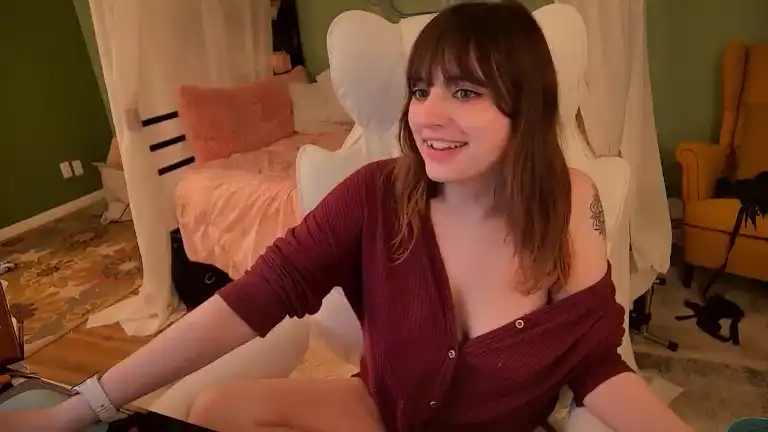 Vixenminx – [Streamate] Natural Body Ticket Show Does Everything – 2025-10-23 13:10:00