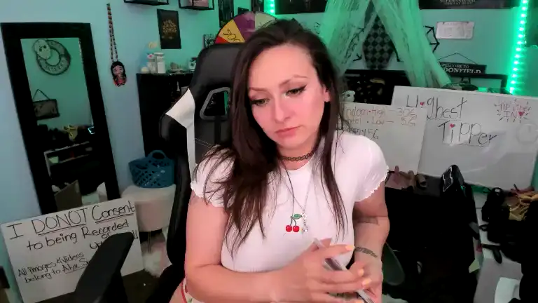 Alyx_singer – [Streamate] Twerking Sexy Bitch Home Video – 2025-10-02 03:14:09