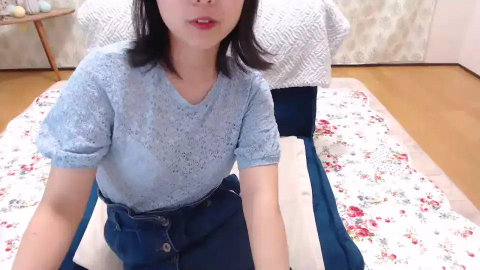Minamikk – [Sakuralive] First Time Ass Ticket Show – 2025-10-05 12:28:36