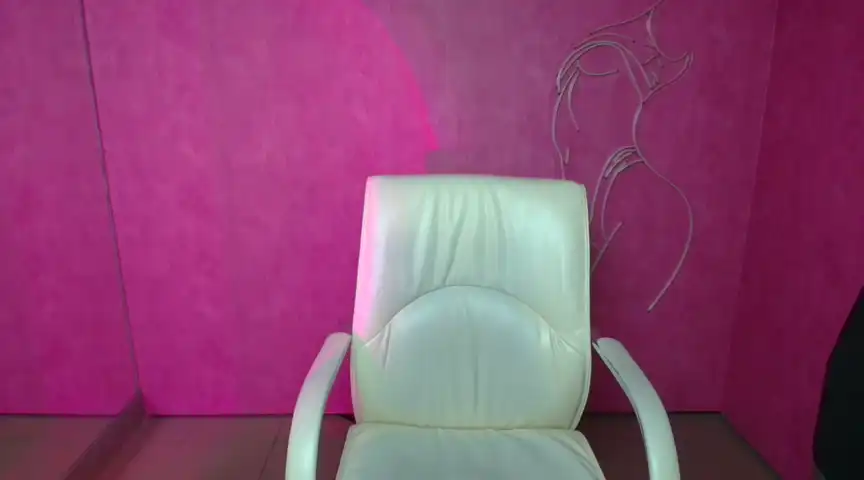 Molly_flowerr – [Myfreecams] Amateur Erotic Livecam – 2026-05-14 01:33:42