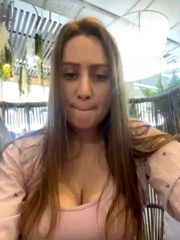 Puzdosia – [Stripchat] Friendly Ticket Show Cam Video – 2025-09-10 12:57:24