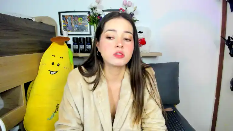 Hannahmolly – [Streamate] Gets Lucky Naked Model Hot – 2025-12-01 01:26:11