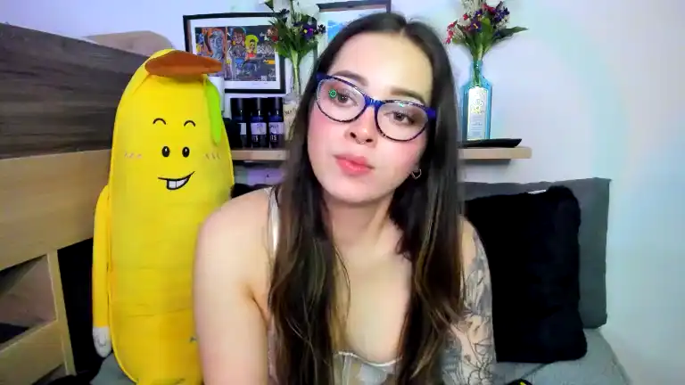Hannahmolly – [Streamate] Nice Boobs Striptease Sensual – 2026-03-12 16:15:56