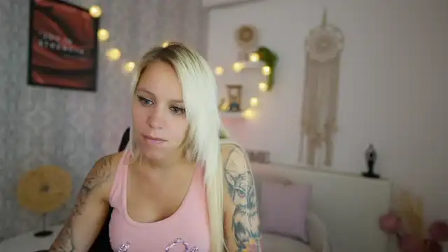 Cherry__blond – [Myfreecams] Pretty Cam Model Play Fantastic Boobs – 2025-11-15 10:27:02