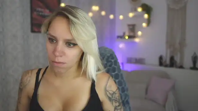 Cherry__blond – [Myfreecams] Natural Crazy Goal Naughty – 2025-05-28 17:33:56