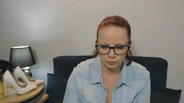 Emmasensualy – [Streamate] Mom Big-ass Hidden – 2025-07-01 13:24:33