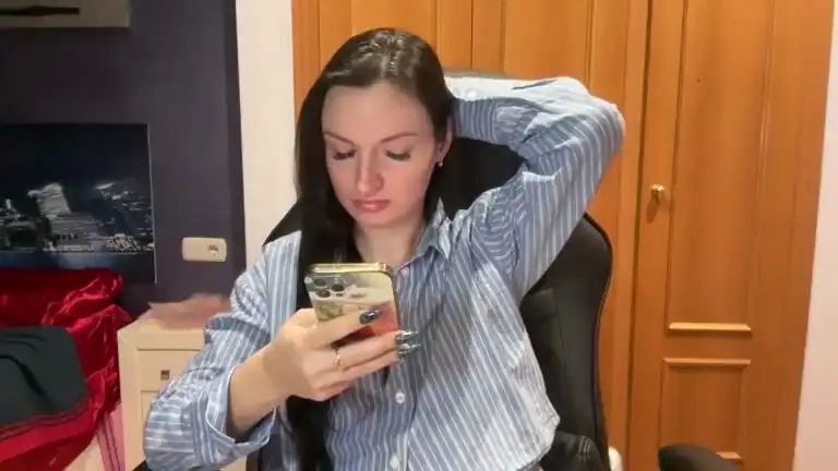 Gloriam – [Streamate] Webcam Model Pretty Face Naked – 2026-05-11 09:07:14
