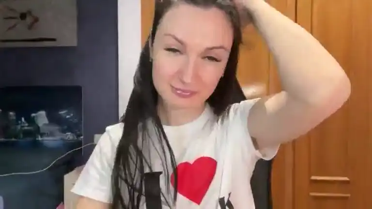 Gloriam – [Streamate] Sexy Girl Roleplay Wet – 2025-10-21 15:34:18