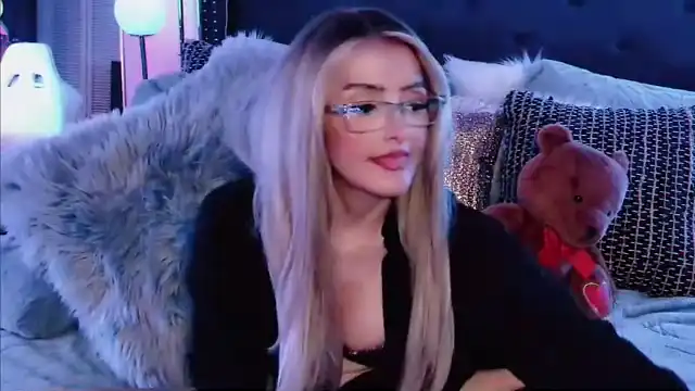Skye-rhodes – [Flirt4free] Webcamchat Lesbian Anal – 2026-01-14 15:56:07