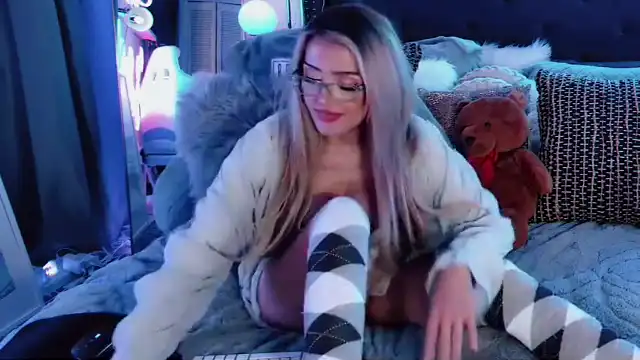 Skye-rhodes – [Flirt4free] Shows Ass Sexy Sister Natural – 2025-12-25 23:33:18