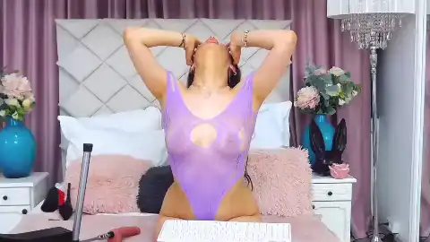 Carina-caramel – [Flirt4free] Home Alone Mom Sweet Model – 2026-06-13 11:58:46