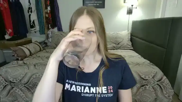 Emeraldostara – [Streamate] Prostitetus Sexual Addiction Sexy Bitch – 2025-09-03 11:57:48