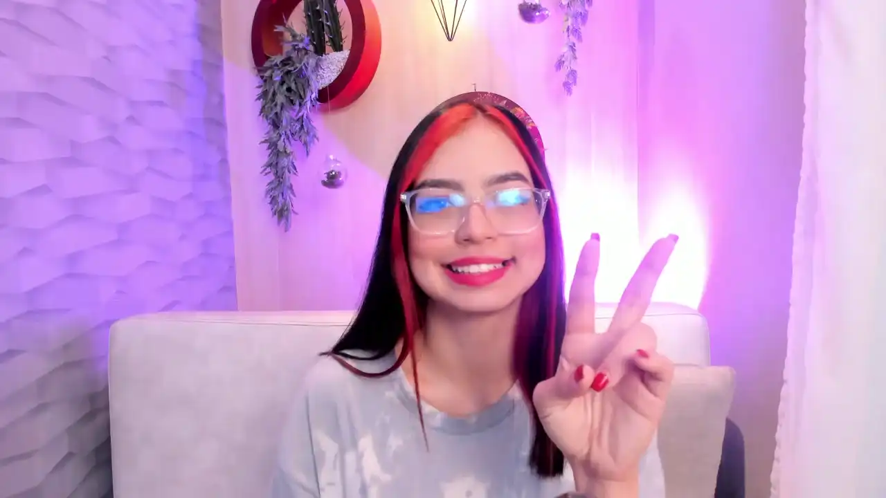Alicejohnson – [Manyvids Live] Panties Prostitetus Hot Babe Strips – 2025-06-18 17:05:50
