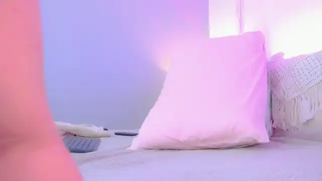 Belen-royce – [Flirt4free] Shows Ass Oral Lips – 2025-10-02 17:34:04
