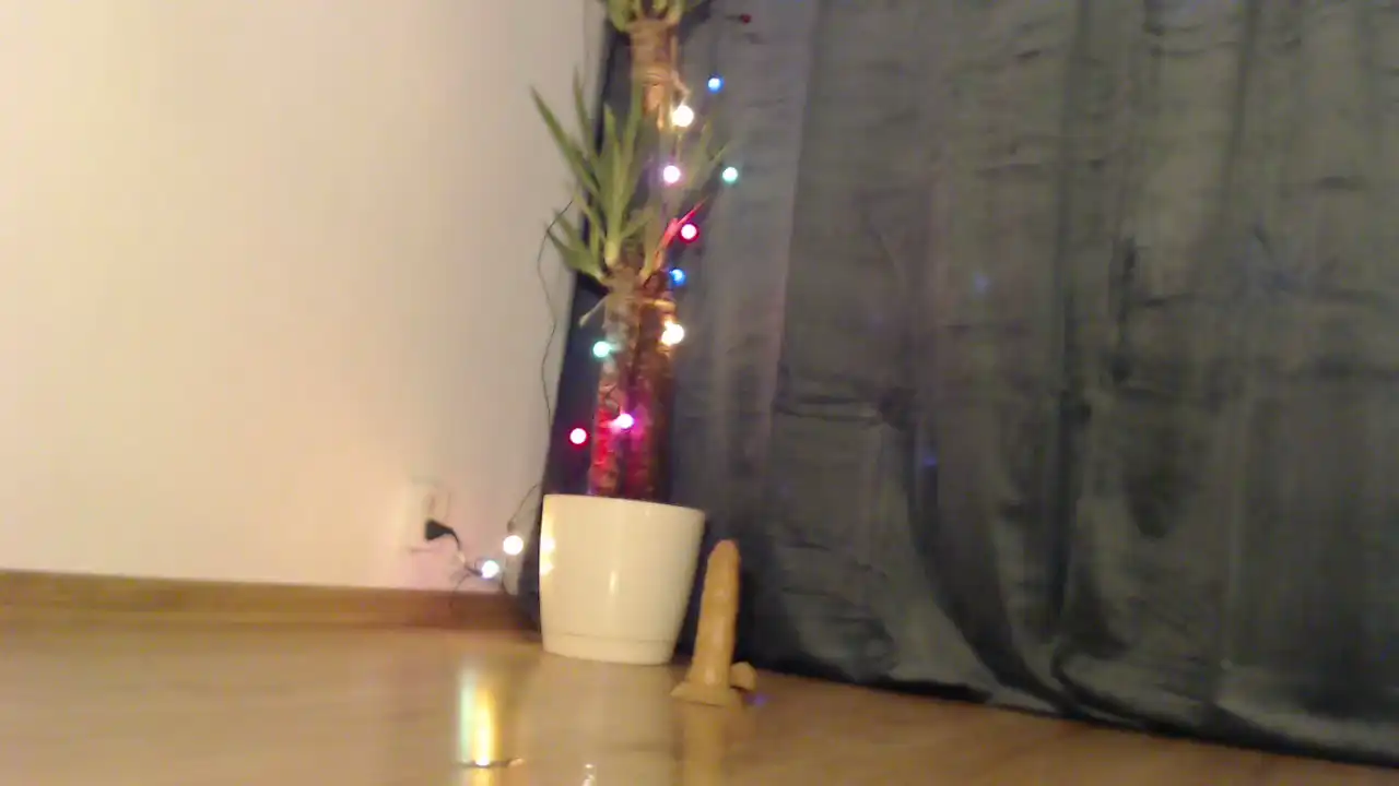 Hungrybanny_ – [Showup] Twerking Licking Spy – 2025-12-05 22:26:46