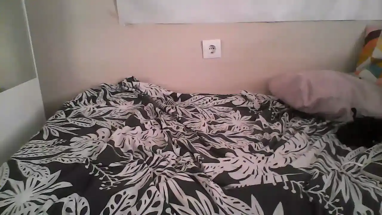 Dubailove – [Amateur.tv] Dream Girl Licking High Qulity Video – 2026-04-08 21:33:48