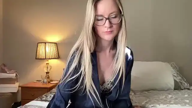 Britishgracie – [Myfreecams] Cute Webcam Girl Super Naughty – 2025-09-13 20:14:19