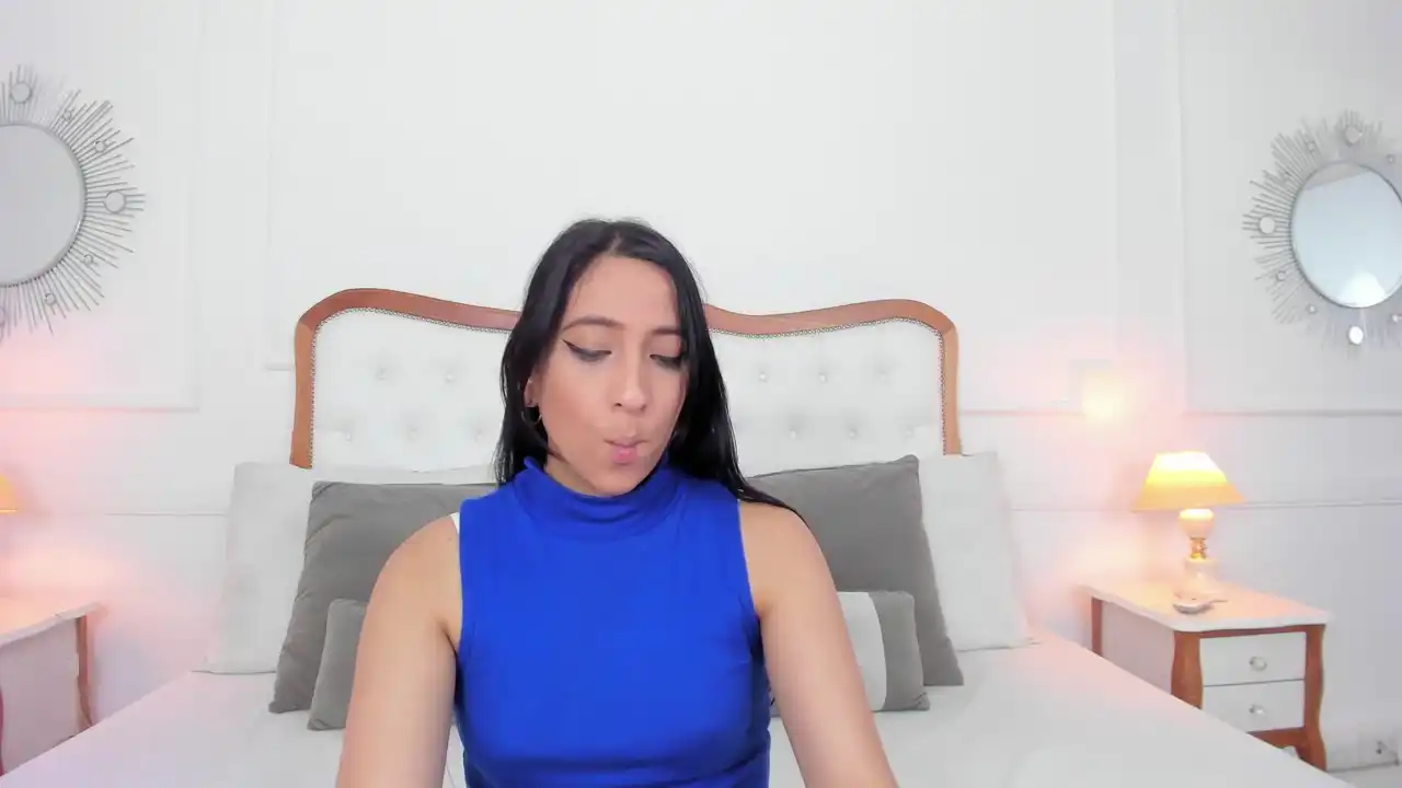 Gabytovar – [Xlovecam] Fantastic Boobs Flashing Ass Incredible Women – 2025-12-27 01:56:33