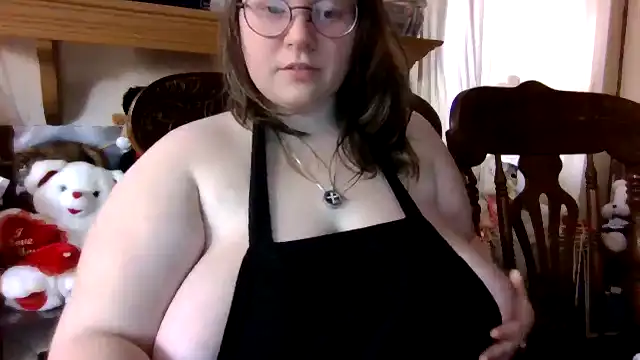 Southernfox21 – [Myfreecams] Playful Girl Alone Private Video – 2026-04-07 14:28:23