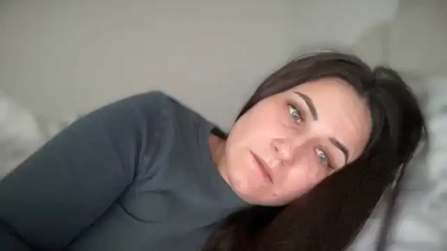Emafox – [Myfreecams] Hot Babe Strips Hidden Show Play – 2025-03-13 17:50:17