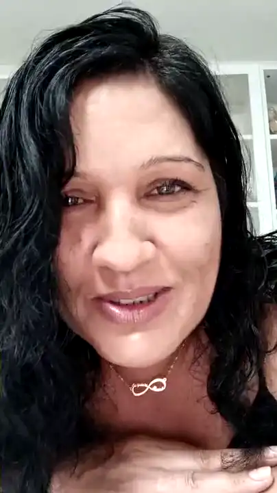 Ladycurvy – [Amateur.tv] Webcam Goddes Live Cams Babes – 2025-12-28 02:34:45
