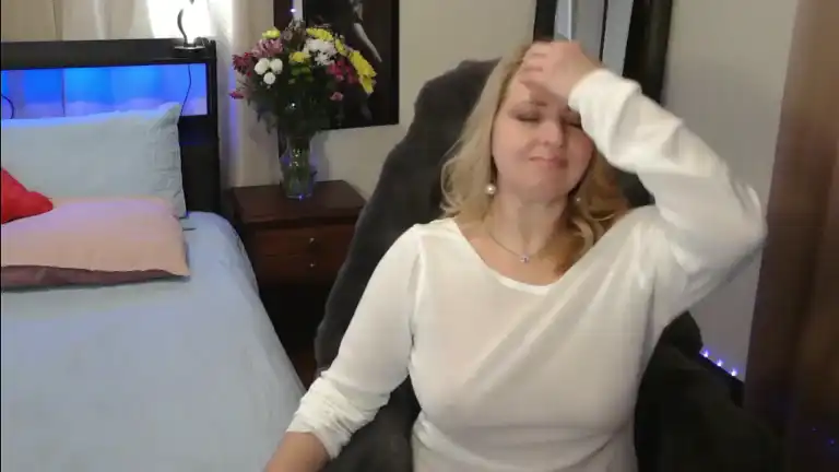 Holliejuice – [Streamate] Masturbation Cute Webcam Girl Lovely – 2026-05-07 20:37:20