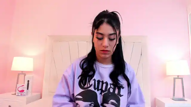 Nikypierce – [Xlovecam] Friendly Free Watch Natural Body – 2026-05-24 02:06:42