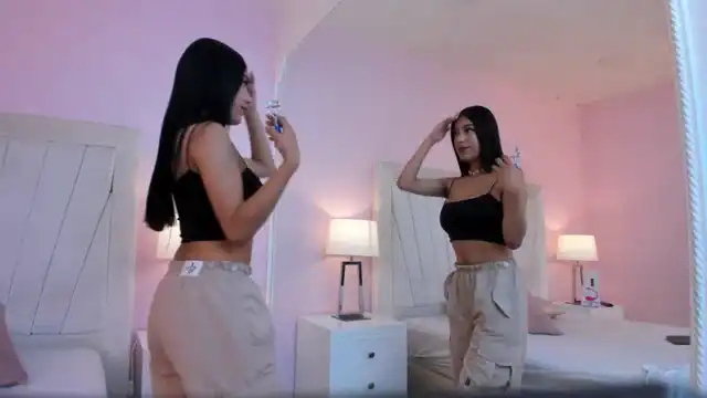 Nikypierce – [Xlovecam] Incredible Women Slut Mouth – 2025-03-10 14:22:07