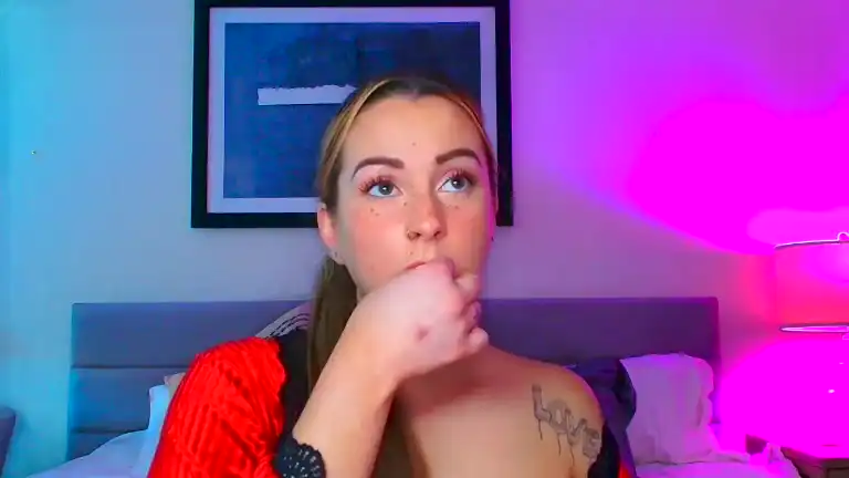 Queenveda – [Streamate] College Girl Lovers Multi Goal Show – 2025-11-18 06:53:53