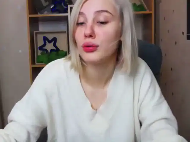 Sunnymilaa – [Xlovecam] Private Video Record Live Show – 2026-03-18 10:10:34