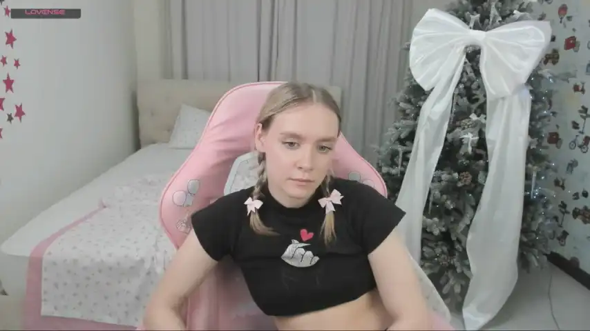 Cherry_moorre – [Stripchat] Prostitetus Private Video Lovers – 2025-07-13 05:14:39