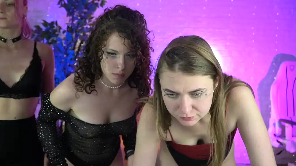 Ember_1 – [Showup] Big-ass Wonderful Twerking – 2025-12-11 13:41:20
