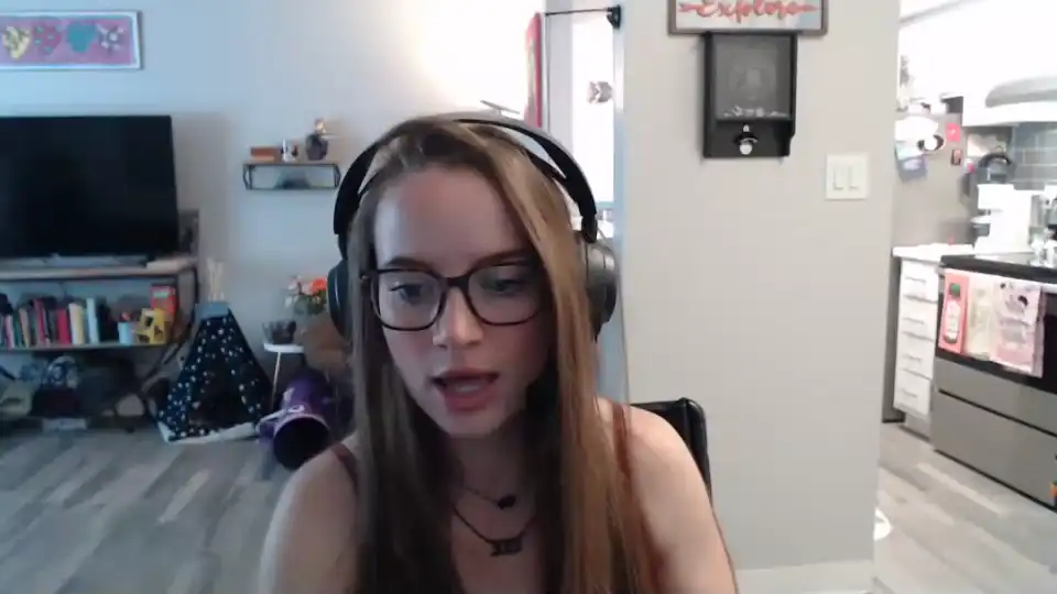 Marilynroxx – [Chaturbate] Hot Homemade Wild Babe – 2025-09-28 17:33:36